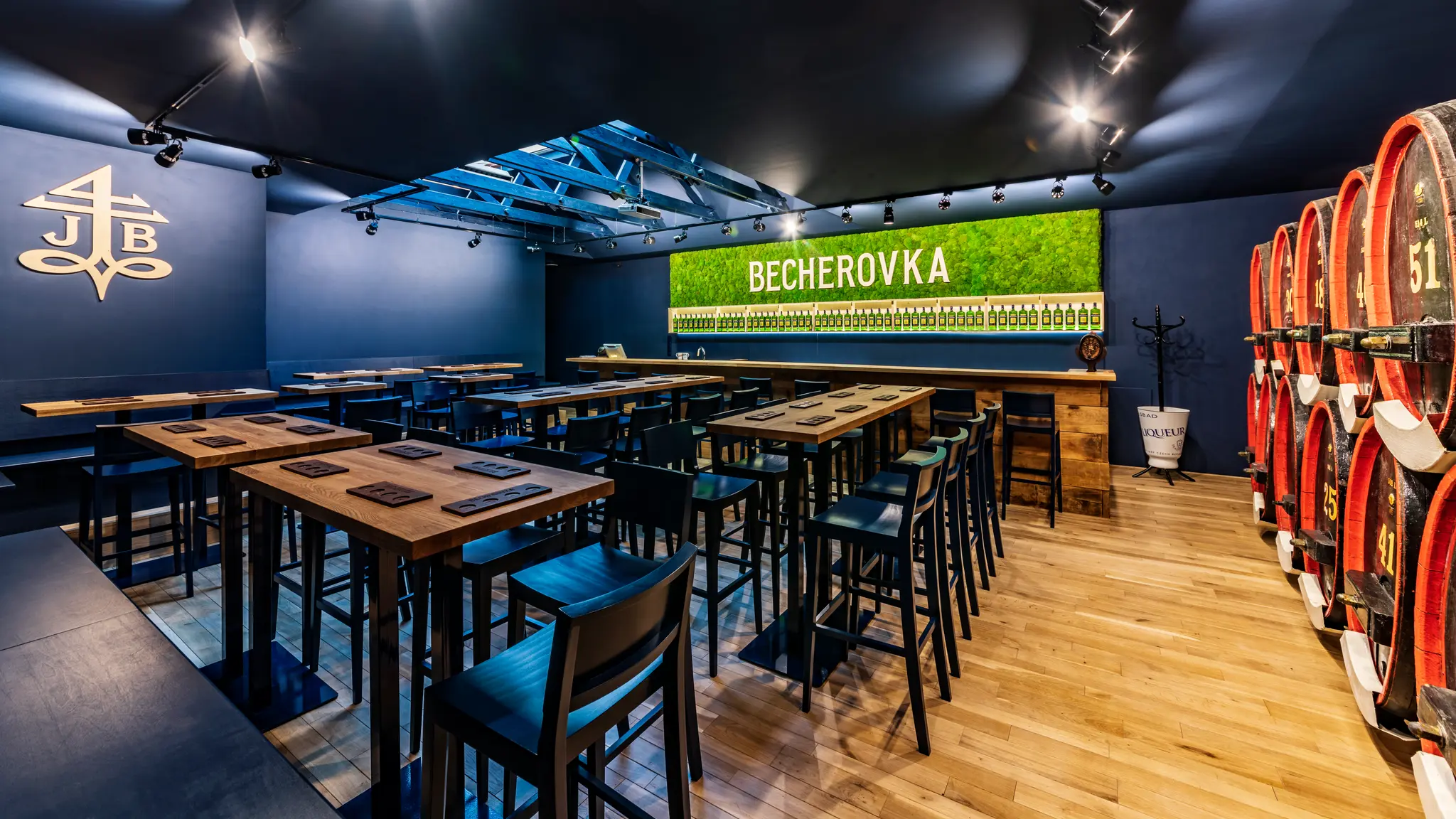 Becherovka Látogatóközpont Karlovy Varyban – múzeum és kóstolás
