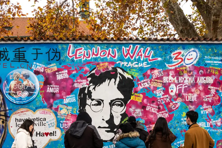 Lennon-fal és Kampa